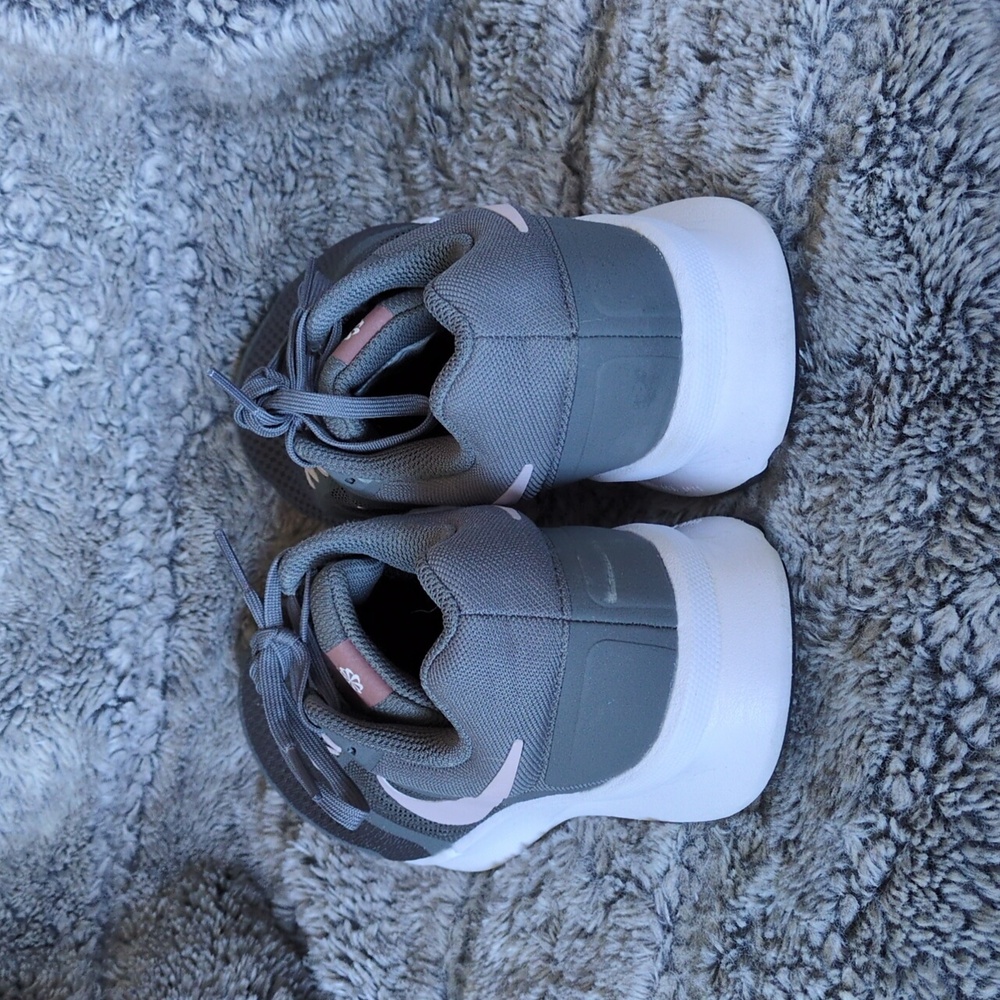 Nike Women's Run Swift 3 running shoes Sz 8 - Picture 3 of 5